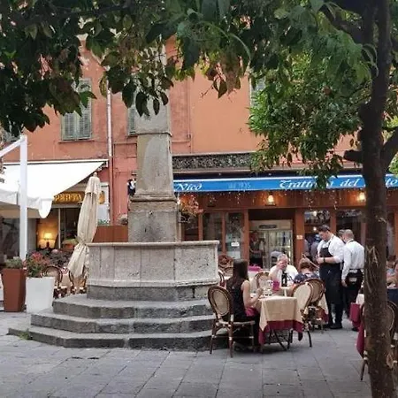 Nouvelle Maison Du Centre